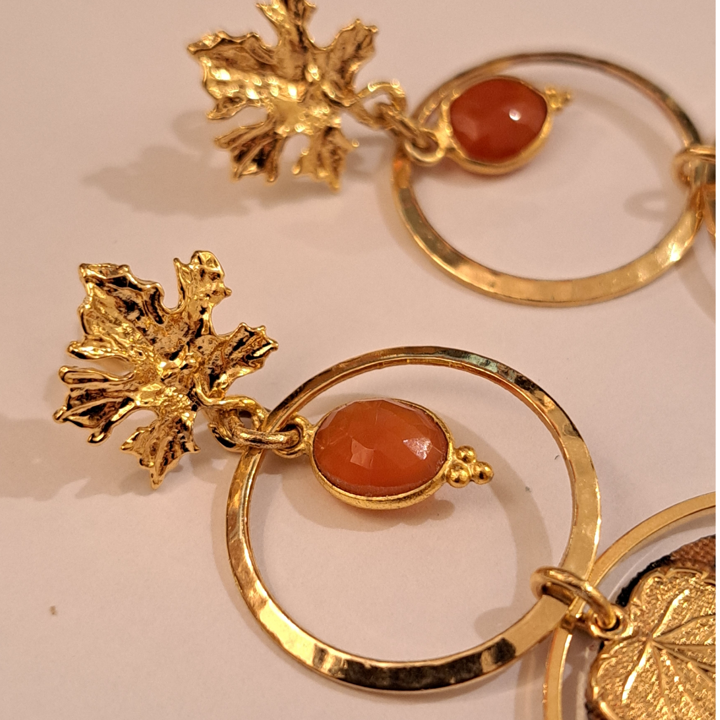 Légende d'Automne - Boucles d'oreilles pendantes cornaline