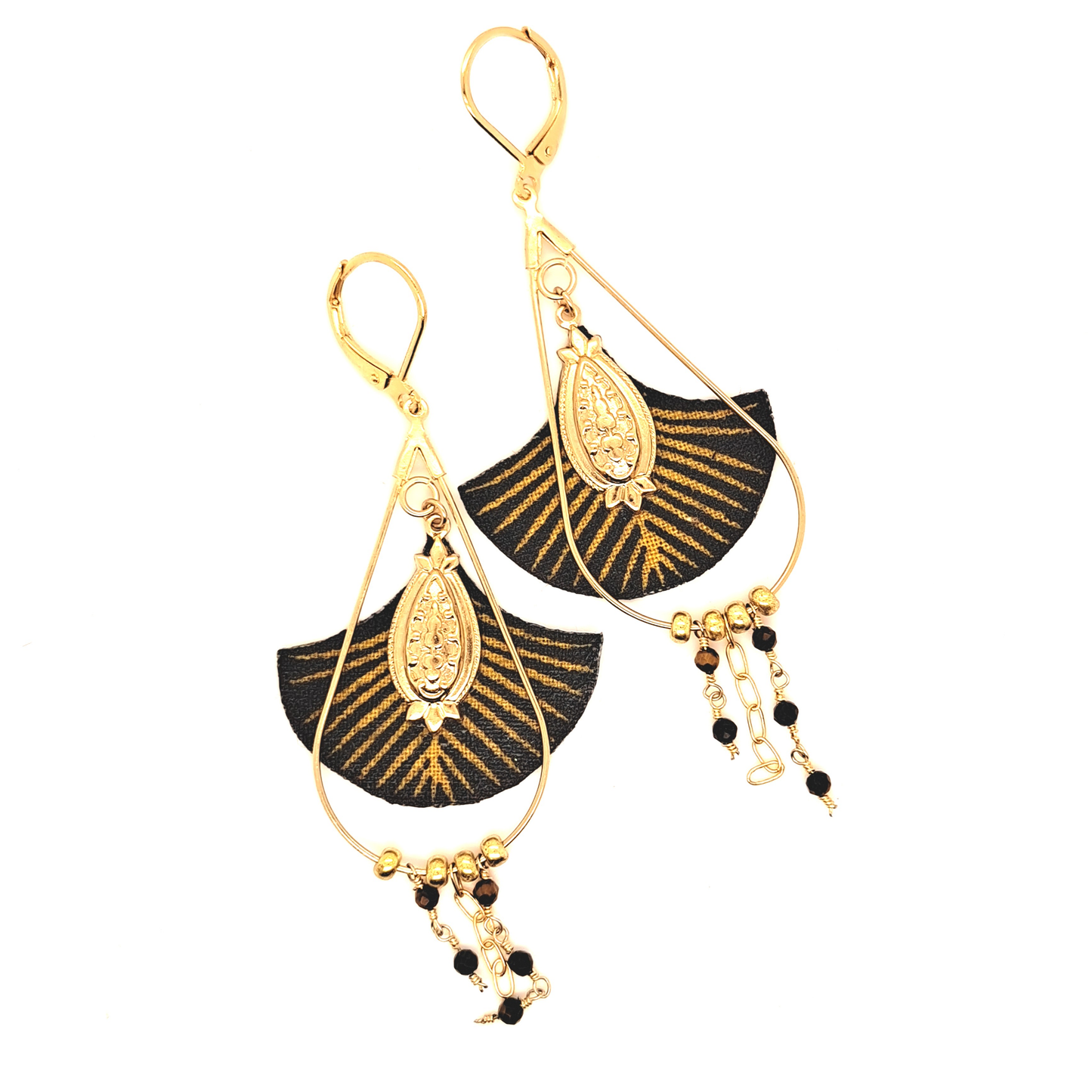 Paris je t'aime - Gold plated tiger's eye dangle earrings