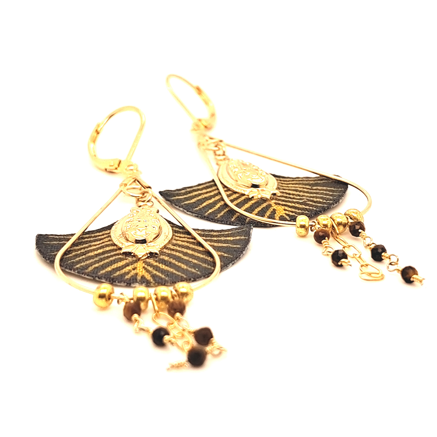 Paris je t'aime - Gold plated tiger's eye dangle earrings