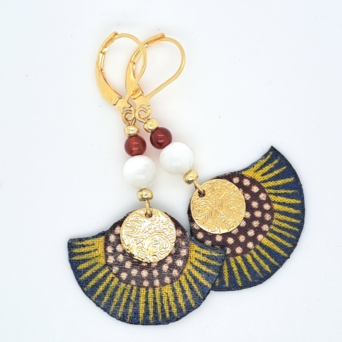 Arizona Dream - Boucles d’oreilles pendantes nacre et cornaline