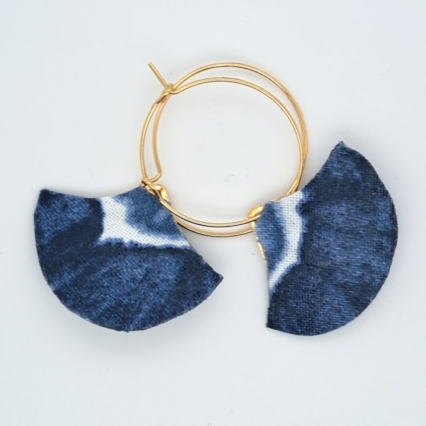 Anémone bleue - Boucles d'oreilles bleues en tissu