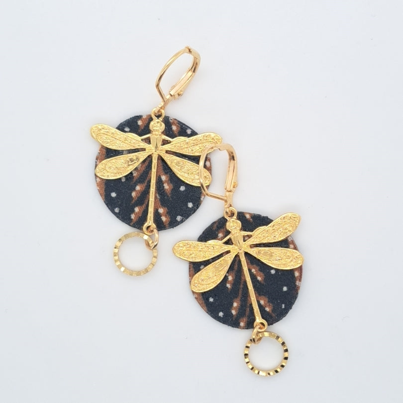 Libre en libellule II - Boucles d'oreilles pendant noires