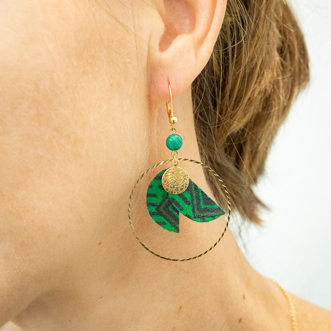 boucles d'oreilles tissu wax créoles malachite doré vertes