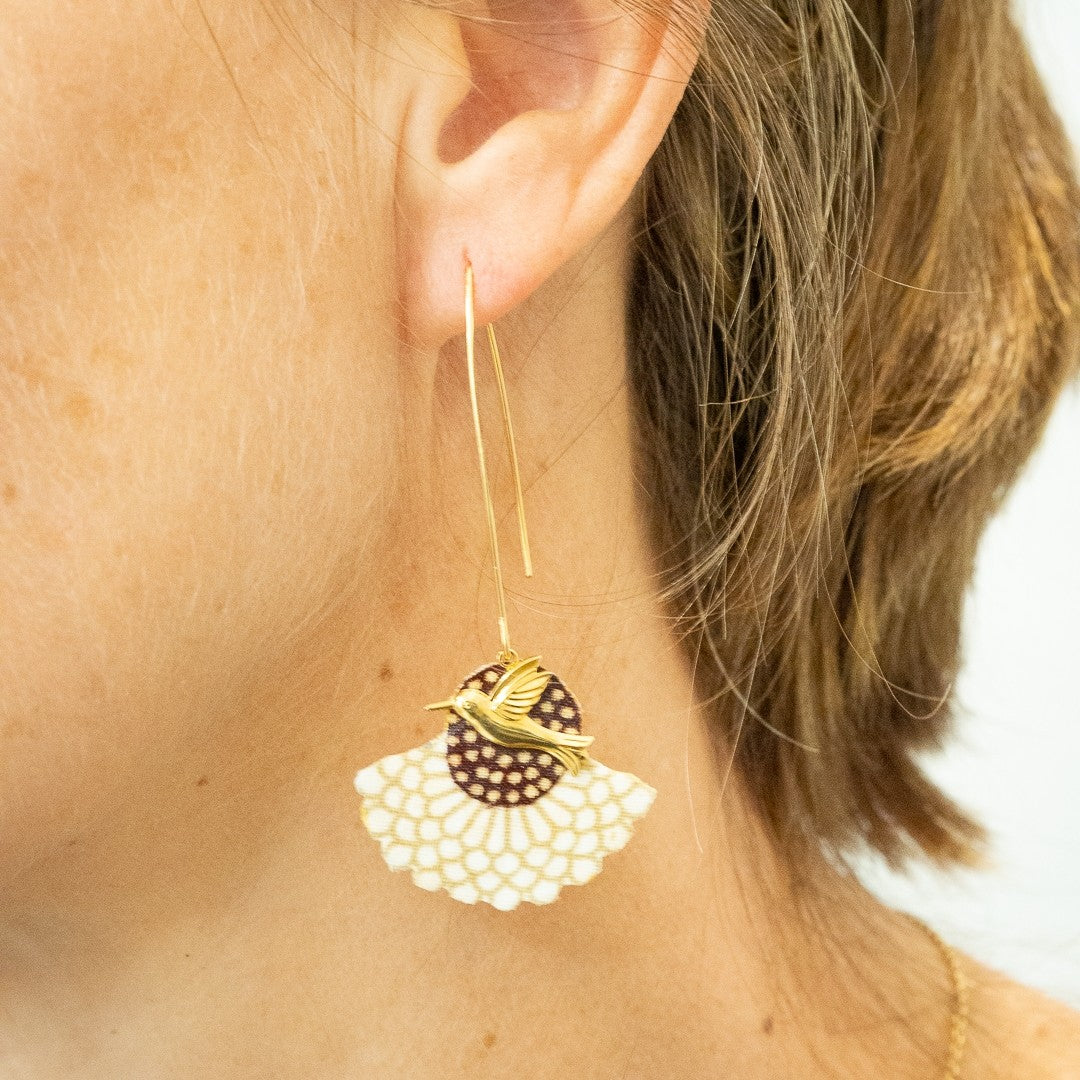 boucles d'oreilles tissu blanc brun pendantes oiseaux