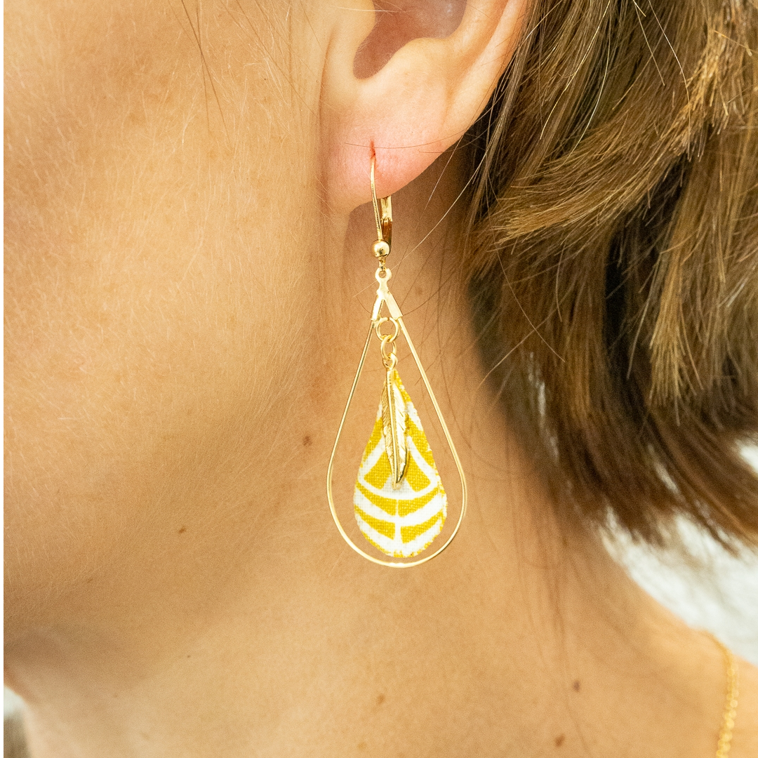 boucles d'oreilles tissu blanc doré plume plaqué or 3 microns créole goutte