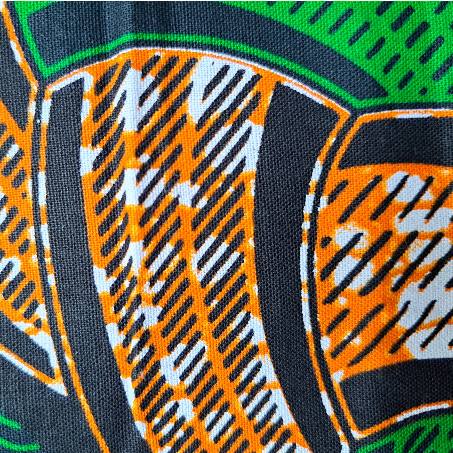 Douala Circle - Gold plated and orange Citrine fabric earrings