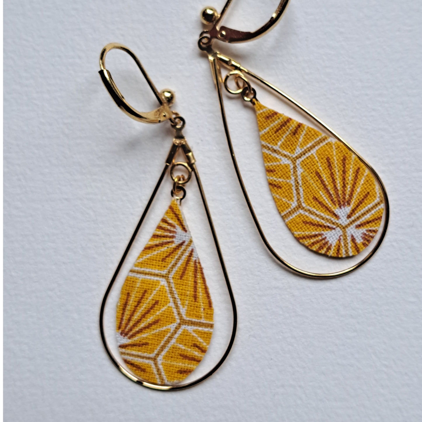 boucles d'oreilles tissu blanc doré plume plaqué or 3 microns créole goutte