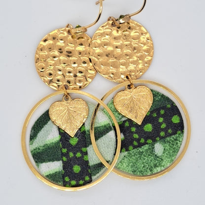 Mentawaï - Boucles d’oreilles vertes pendantes créoles peridot