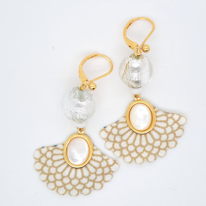 Naïade - White mother-of-pearl hoop earrings