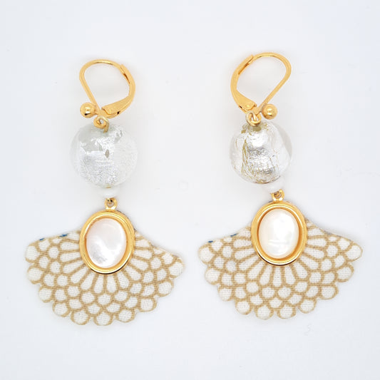 Naïade - White mother-of-pearl hoop earrings