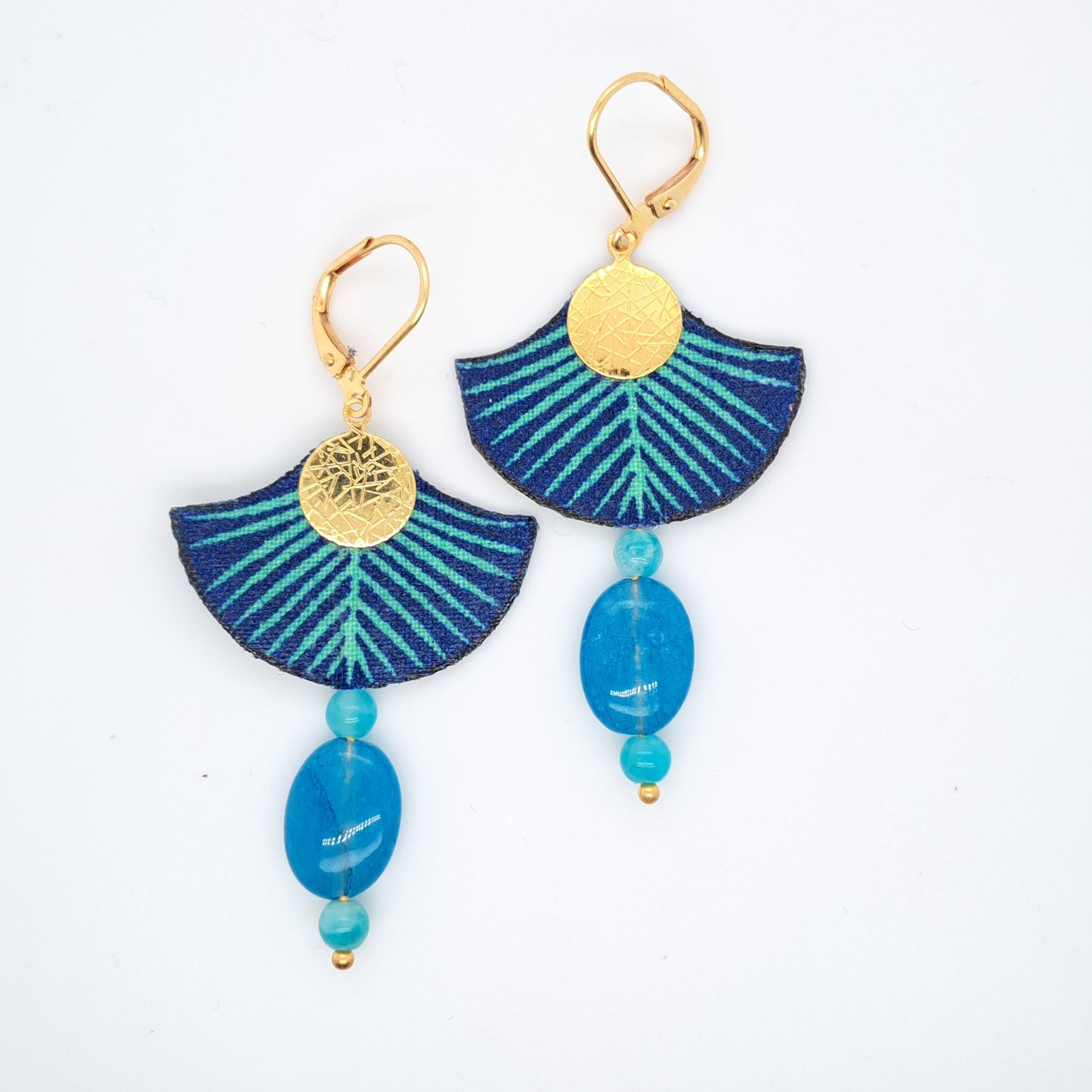 بلو لاجون - أقراط متدلية من الأباتيت