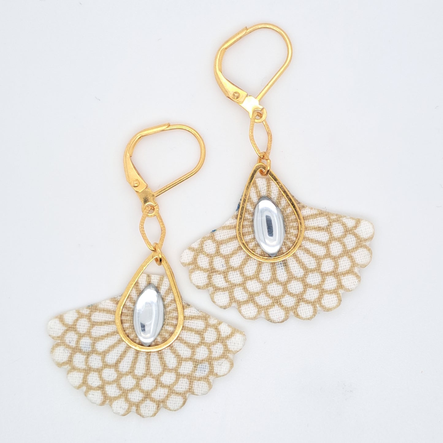 Blanc Naïade III - Boucles d'oreilles en tissu