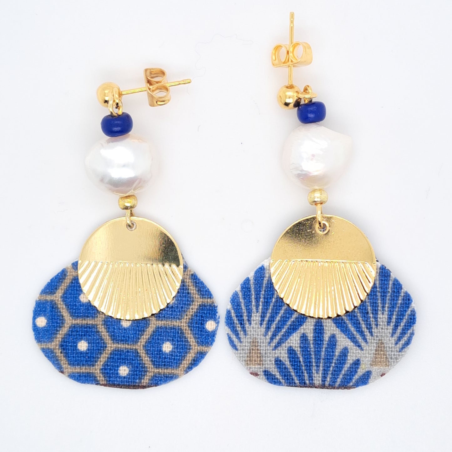 هوي آن - أقراط متدلية من القماش الأزرق