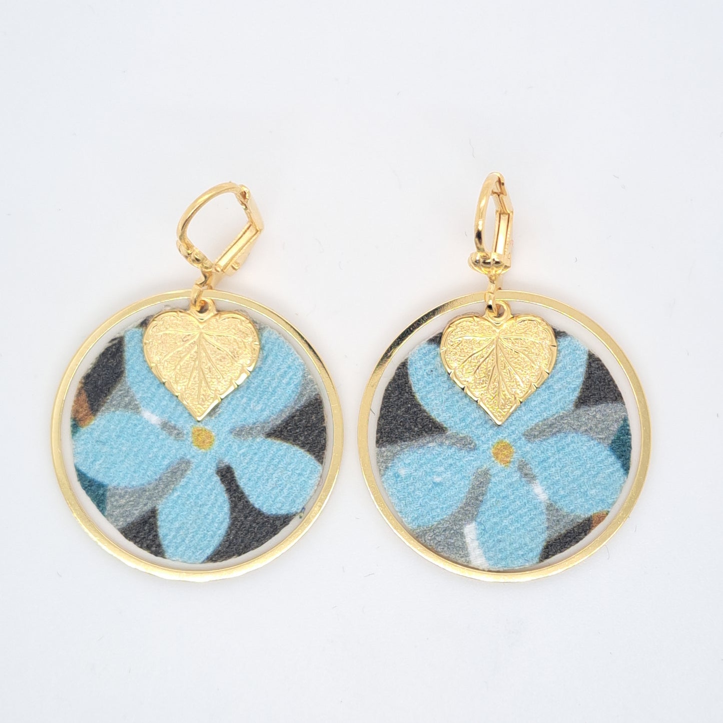 شقائق النعمان البحرية - أقراط زرقاء مصنوعة من قماش لؤلؤ سواروفسكي