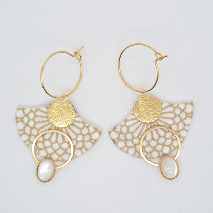 Naïade - أقراط دائرية من عرق اللؤلؤ الأبيض