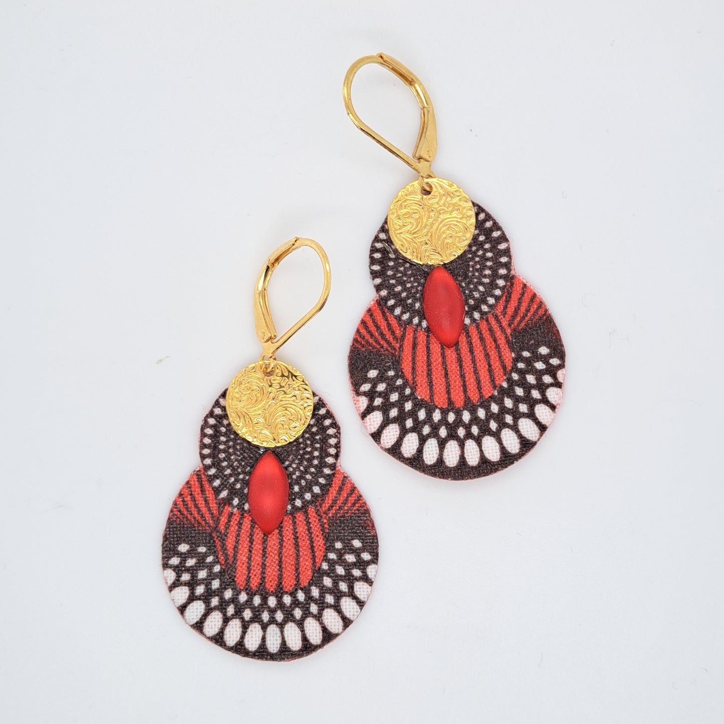 Rouge Kogi III- Boucles d'oreilles pendantes créoles gouttes