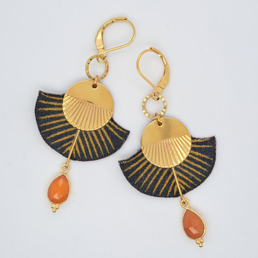 Doré Flatiron - Boucles d'oreilles pendantes cornaline