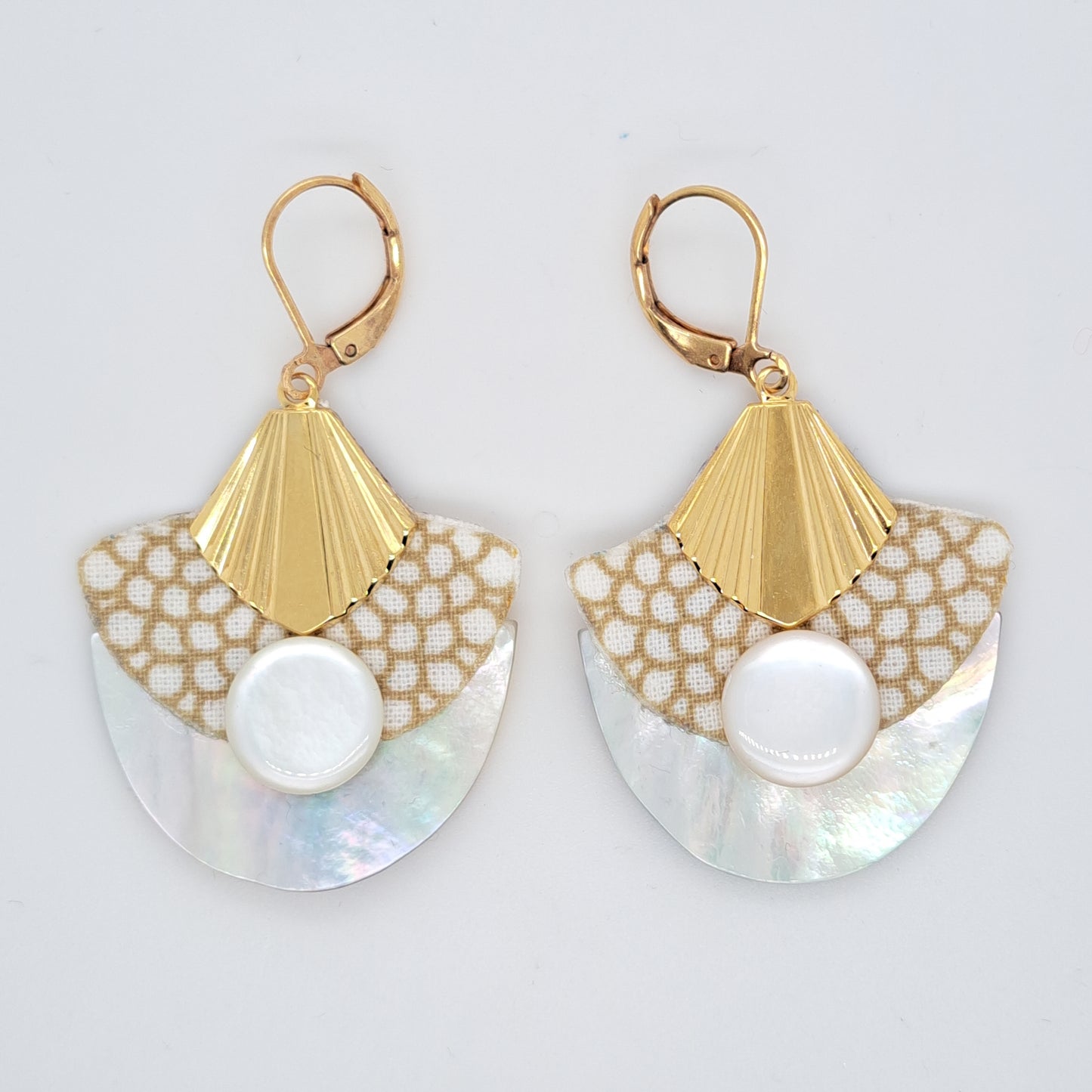 Blanc Mombasa - Boucles d'oreilles nacre