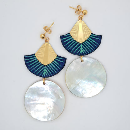 Bleu Moorea - Boucles d'oreilles bleues nacre