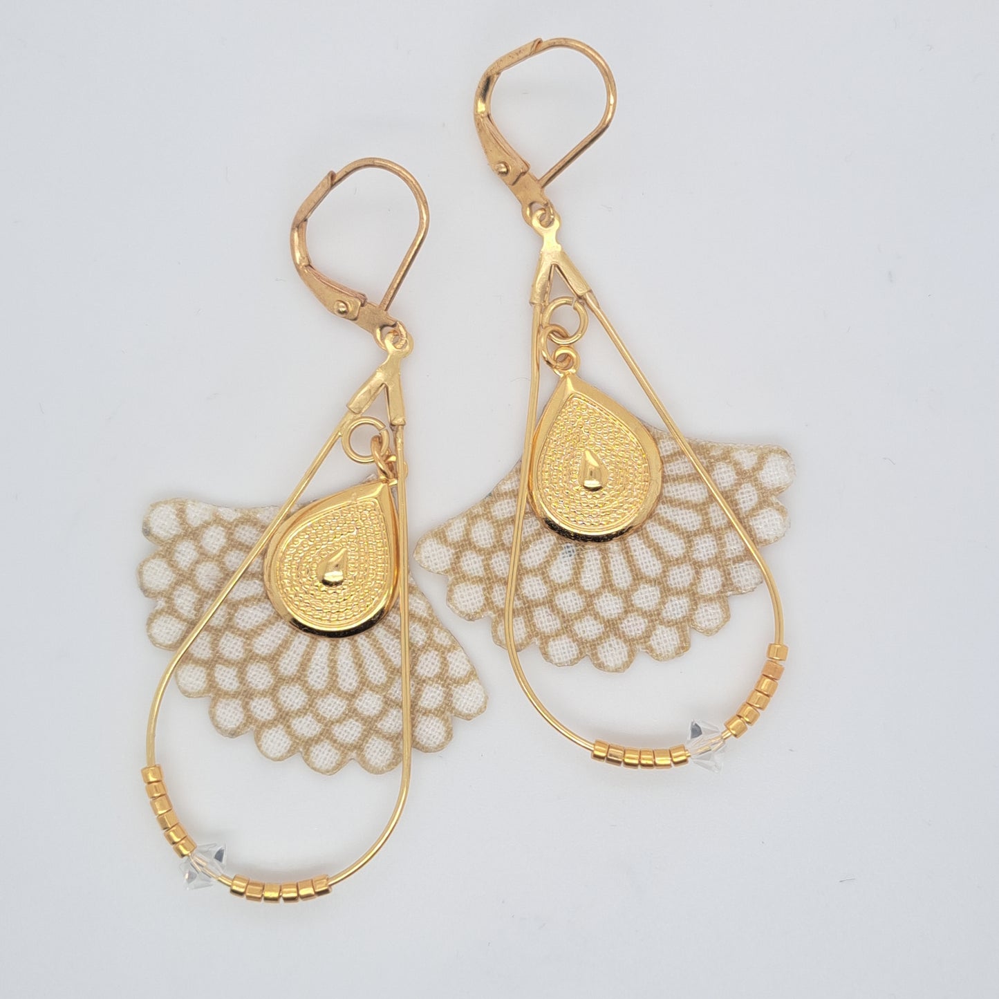 Blanc néréides - Boucles d’oreilles pendantes créoles gouttes