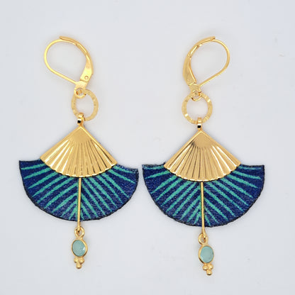 Bleu Seychelles - Boucles d'oreilles pendantes calcédoine bleue